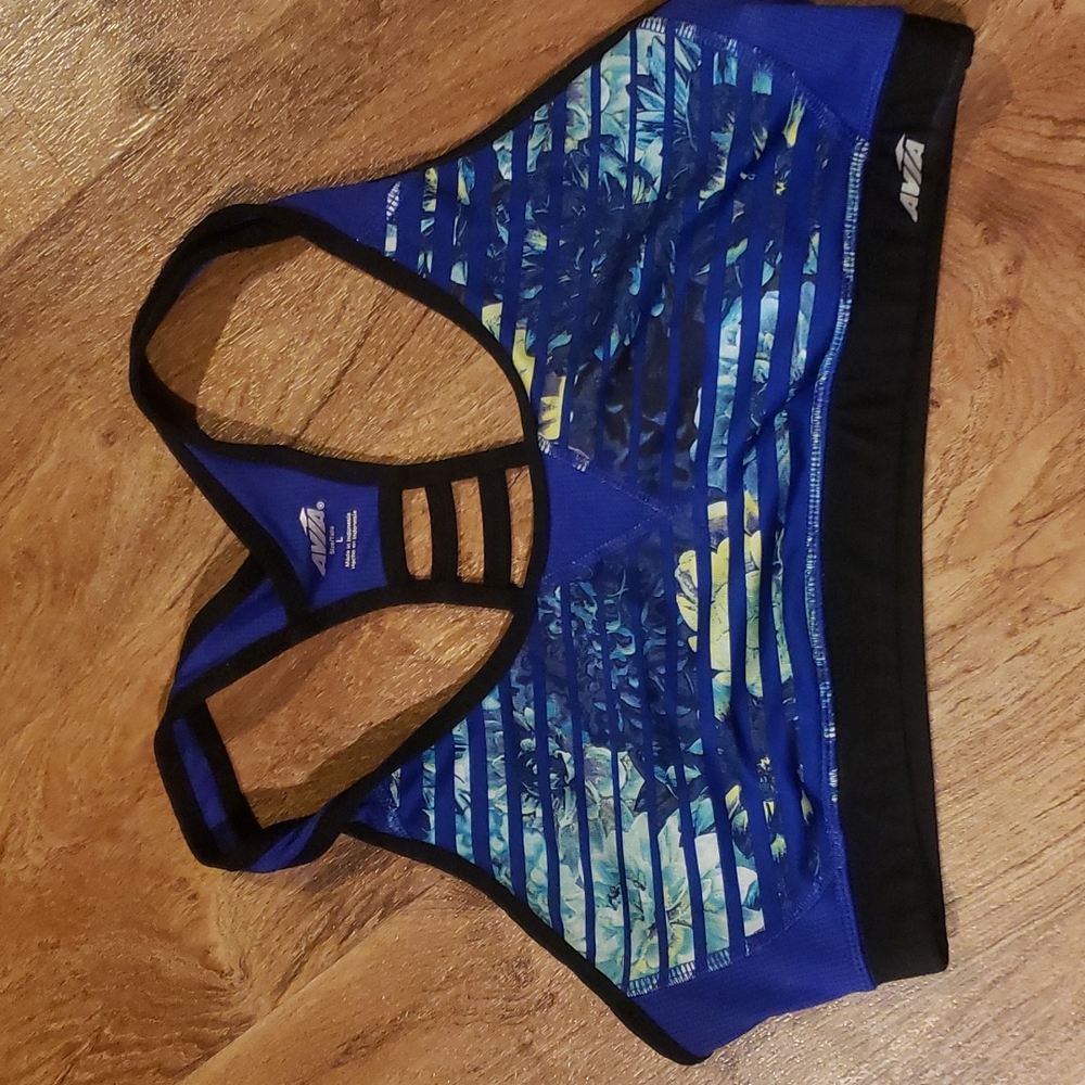 Avia  racer back sports bracsize Large